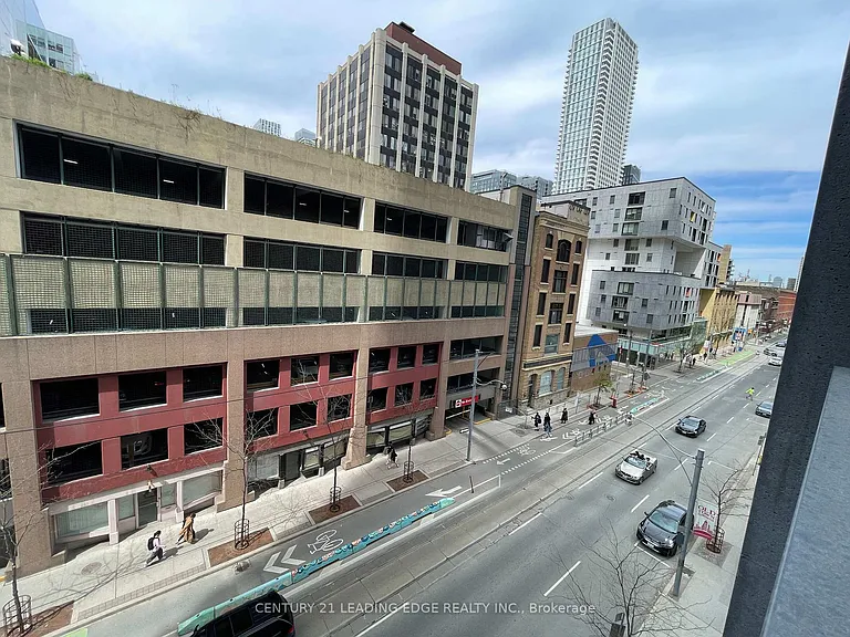 25 Richmond St E #421 — Photo 18