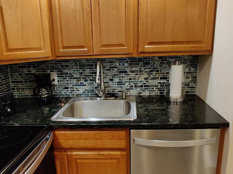 211 Tyler Ave — Photo 29