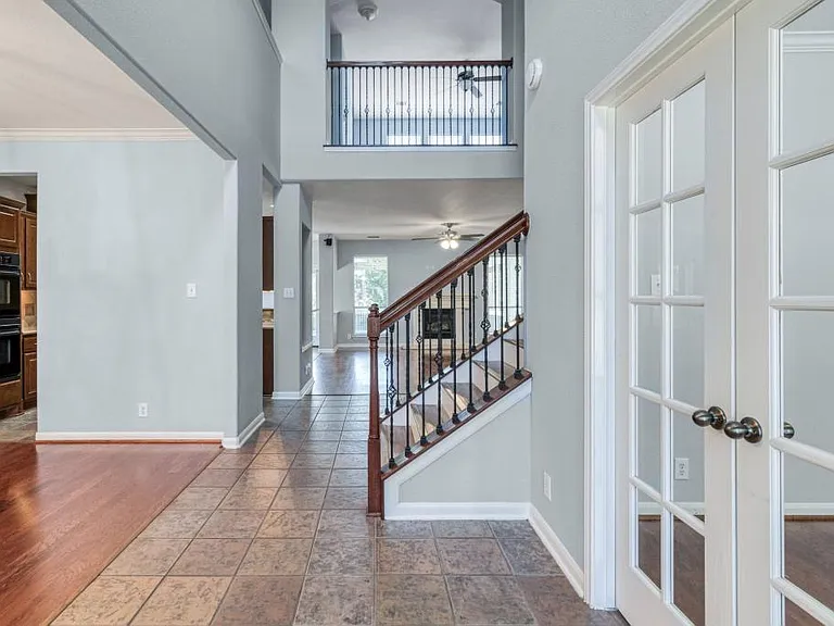 9116 Pedernales Rio — Photo 4