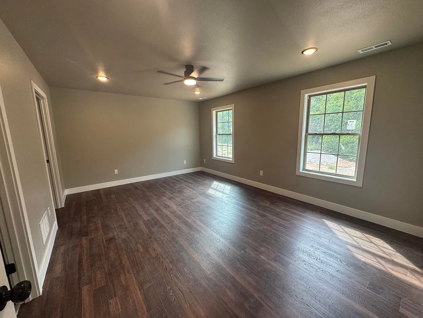 3 bed, 1500 sqft, $2,000 — Photo 4