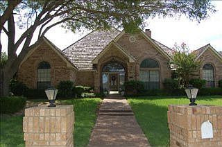 1st image of 3225 Oakdale Dr