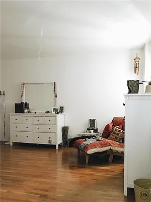 Rented by DSA Realty | media 31