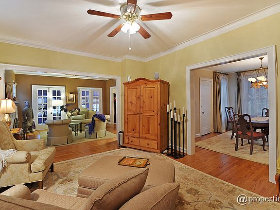 Living Room/Dining Room