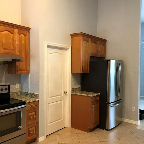 9405 Hidden Water Cir — Photo 19