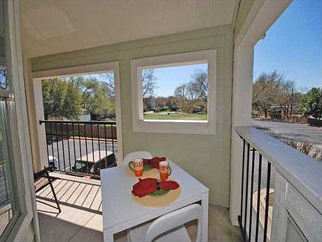 1st image of 2104 Cullen Ave APT 204