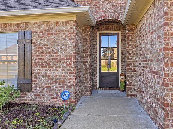 2nd image of 304 Ridge Pointe Dr #1