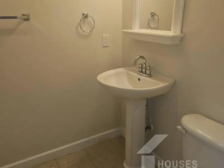108 Forrest Dr — Photo 10