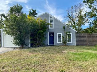 4564 Iola Dr, Sarasota, FL 34231