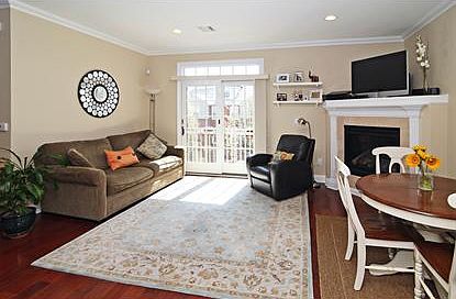5th image of 31-41 Church St Unit 303