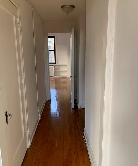08 FP- 560Sq. feet