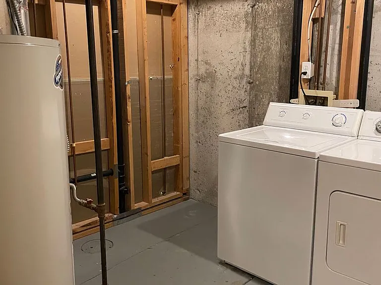 2950 Neil Dr #8 — Photo 17