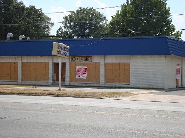 1st image of 2810 S Olive St