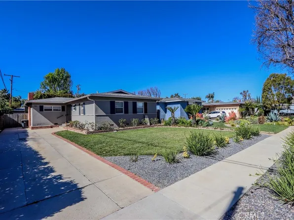 2014 Valencia St, Santa Ana, CA 92706