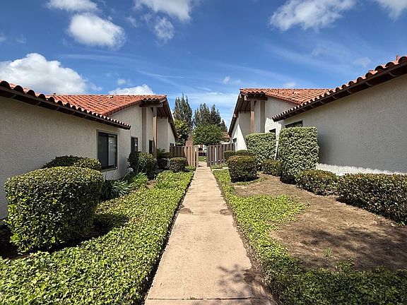 2nd image of 4579 Foxenwood Ln