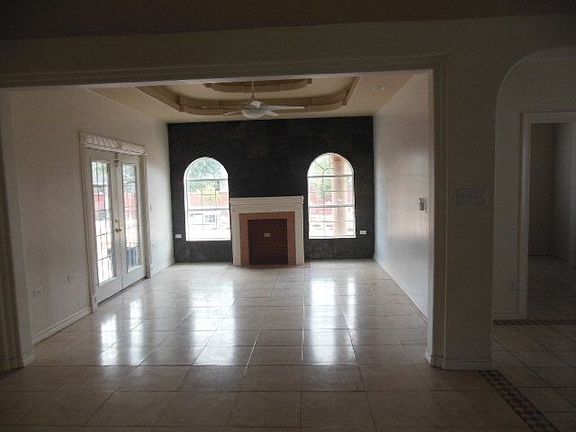 4th image of 4009 Jasmine Cir