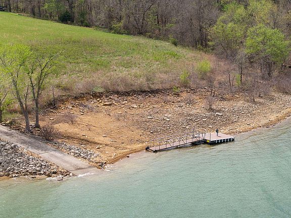 3rd image of 21740 S 2069th Road