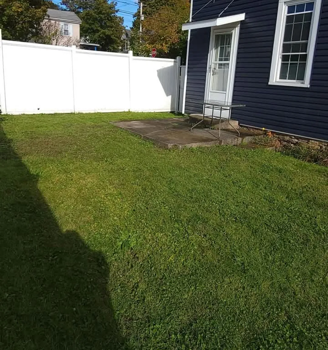 3 bed, $850 — Photo 2