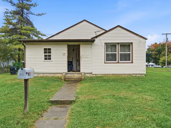 841 Ohio Ave, Wilmington, OH 45177