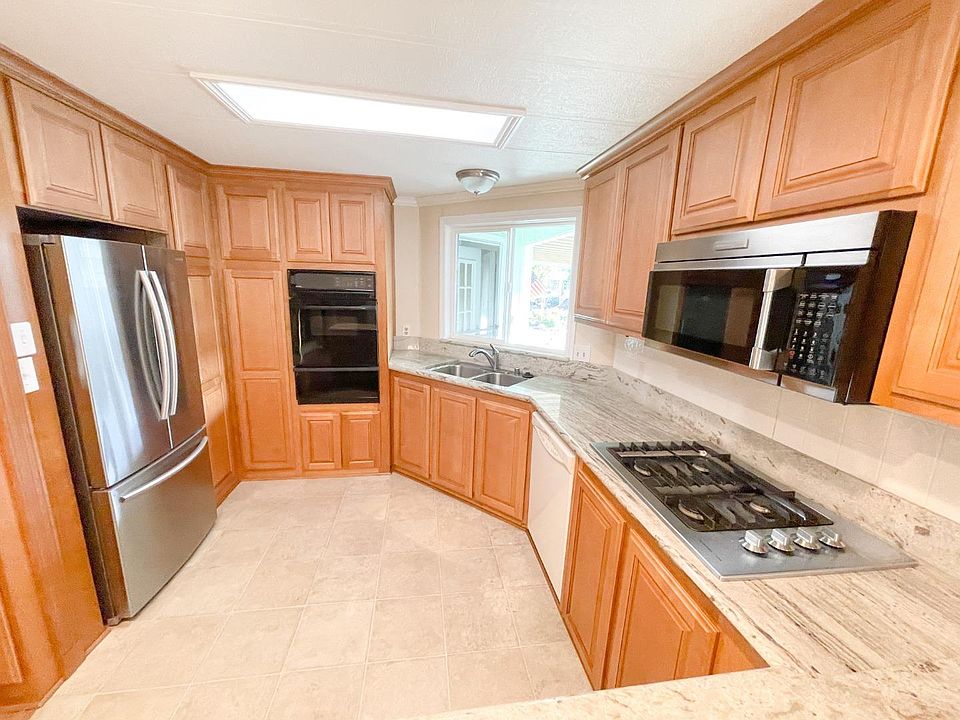 1st image of 825 Villa Teresa Way #825
