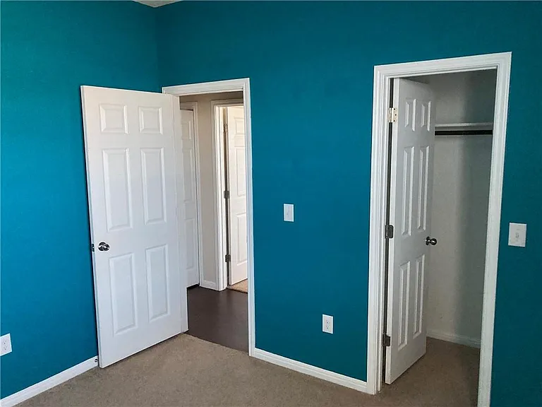 480 Triumph Rd — Photo 19