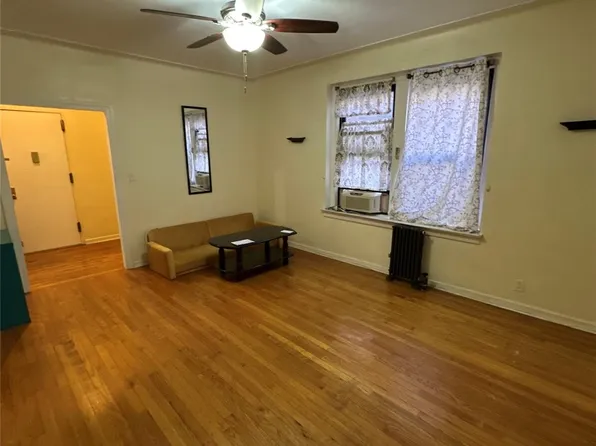 62-64 Saunders Street #2D, Rego Park, NY 11374