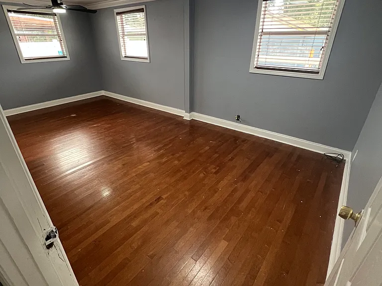 1430 E Mohawk Ave — Photo 5