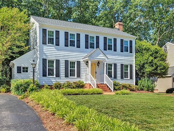 2nd image of 9621 Kingscroft Dr