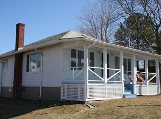 111 Dighton Ave, Portsmouth, RI 02871