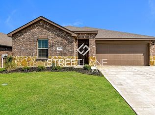 1904 Princeton Ave, Farmersville, TX 75442