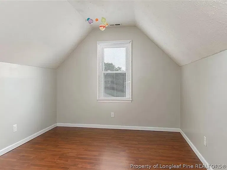 100 Pigeonhouse Ct — Photo 8