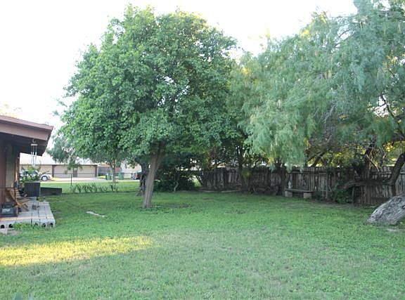 4th image of 1508 Hibiscus Ave