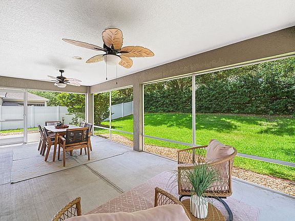 5th image of 12041 NE 51st Cir