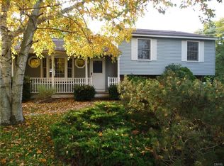 8244 E Seneca Tpke, Manlius, NY 13104