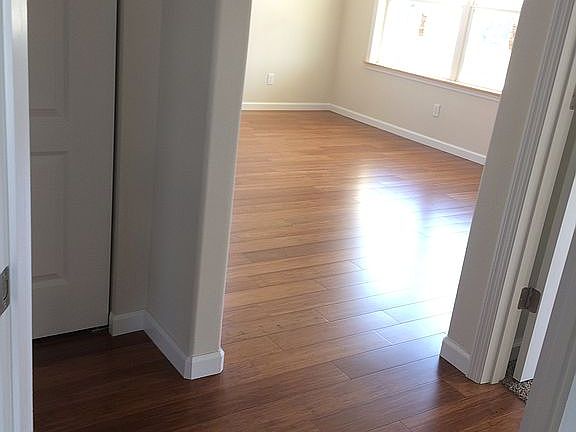 5th image of 271 Boylston Ave