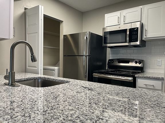 Granite Countertop Kitchen