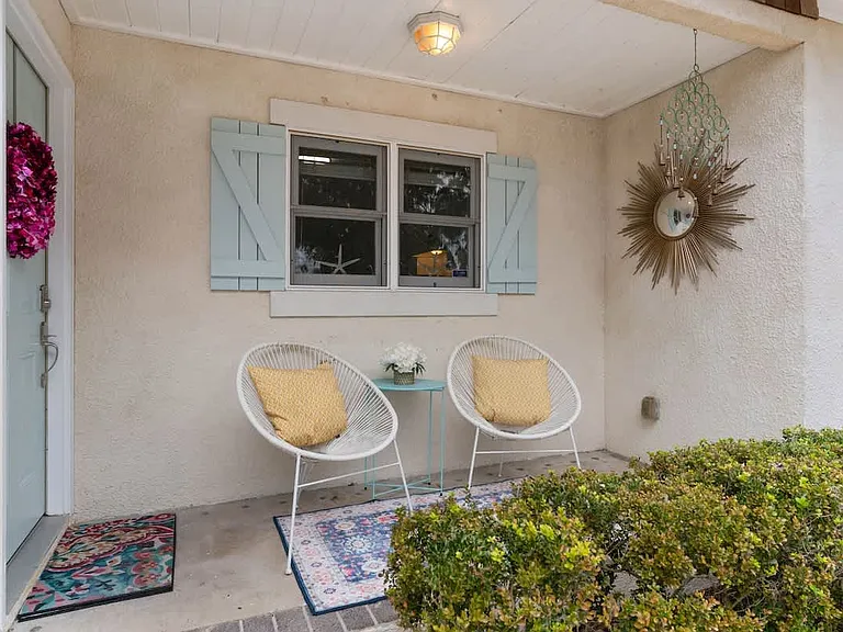 1105 Grant St — Photo 5