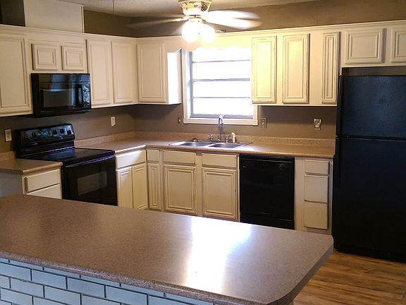 2nd image of 3220 Whistler Dr