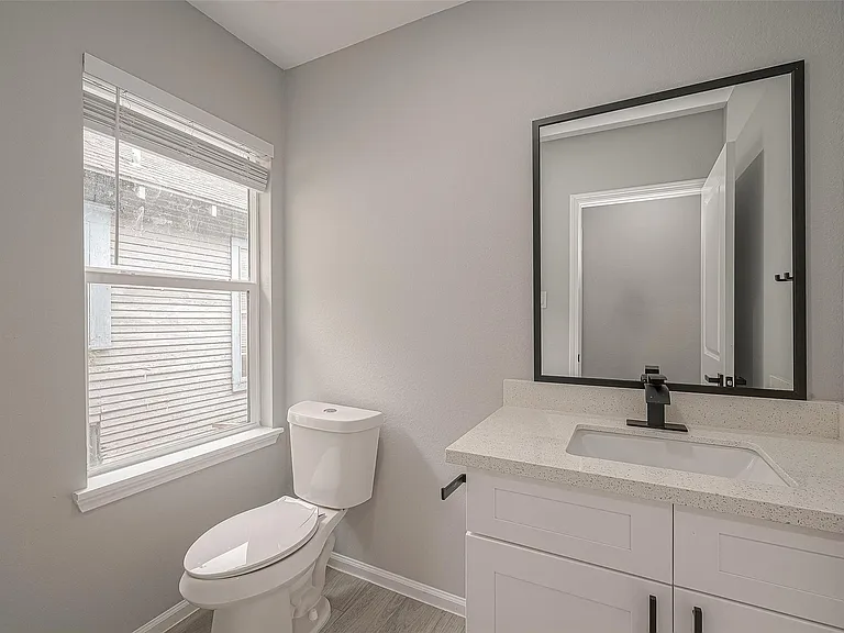 3413 Simmons St — Photo 11
