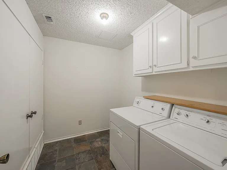 3704 Hulen Park Dr — Photo 21