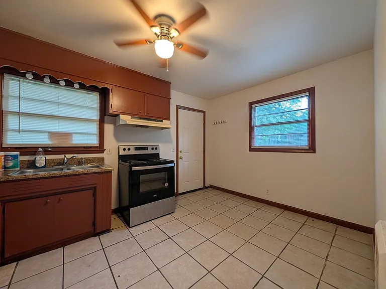 1713 Niblick Ave NW — Photo 6