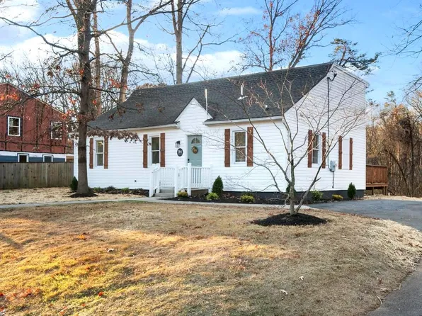 34 Luke Dr, Pasadena, MD 21122