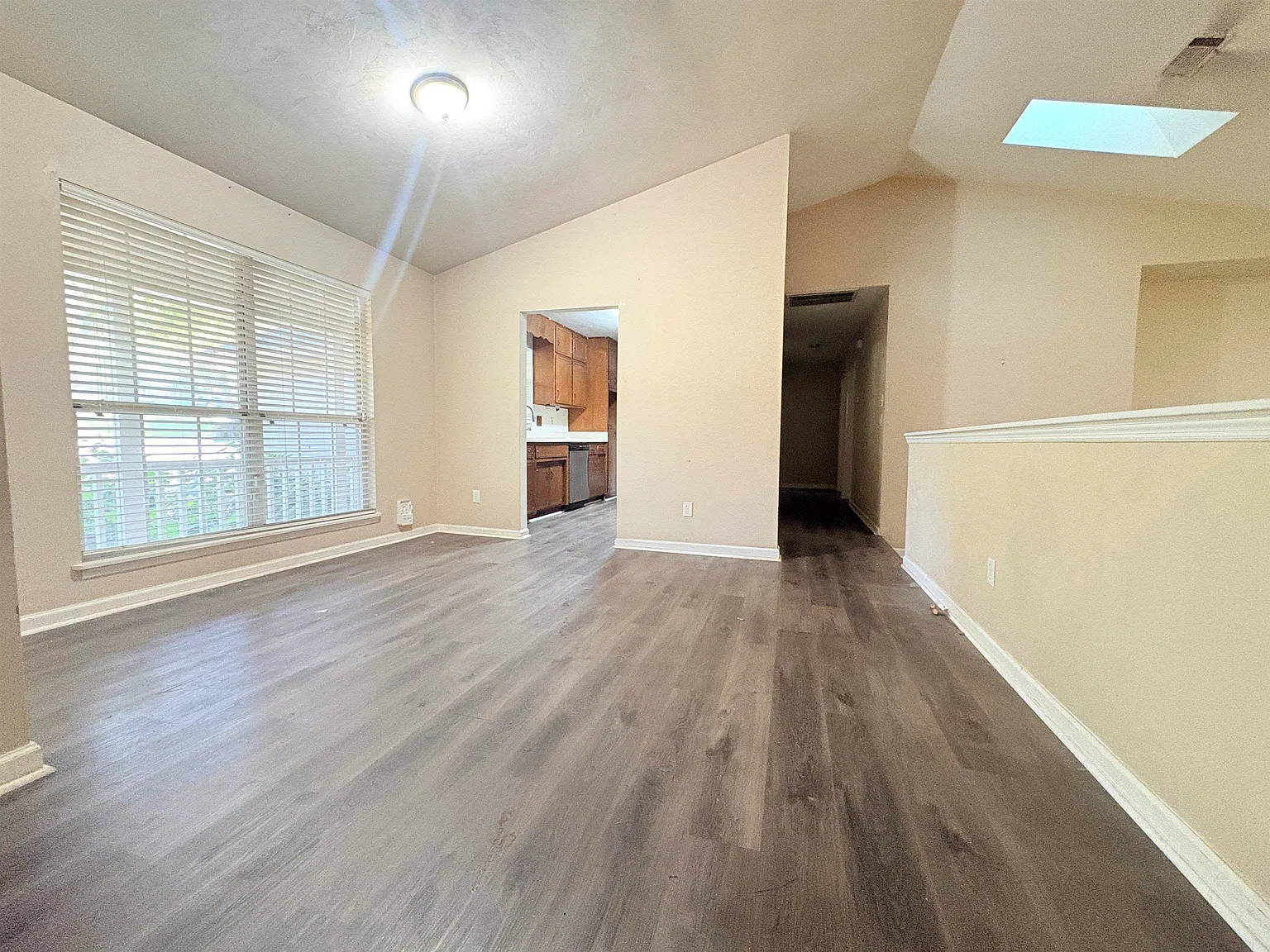 3 bed, 1624 sqft, $1,895 — Photo 4