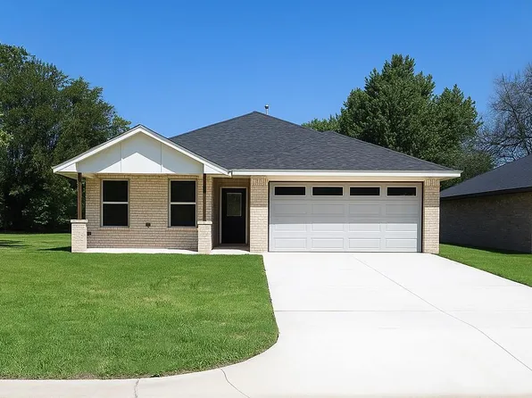 10305 Saint Patrick Dr, Oklahoma City, OK 73130