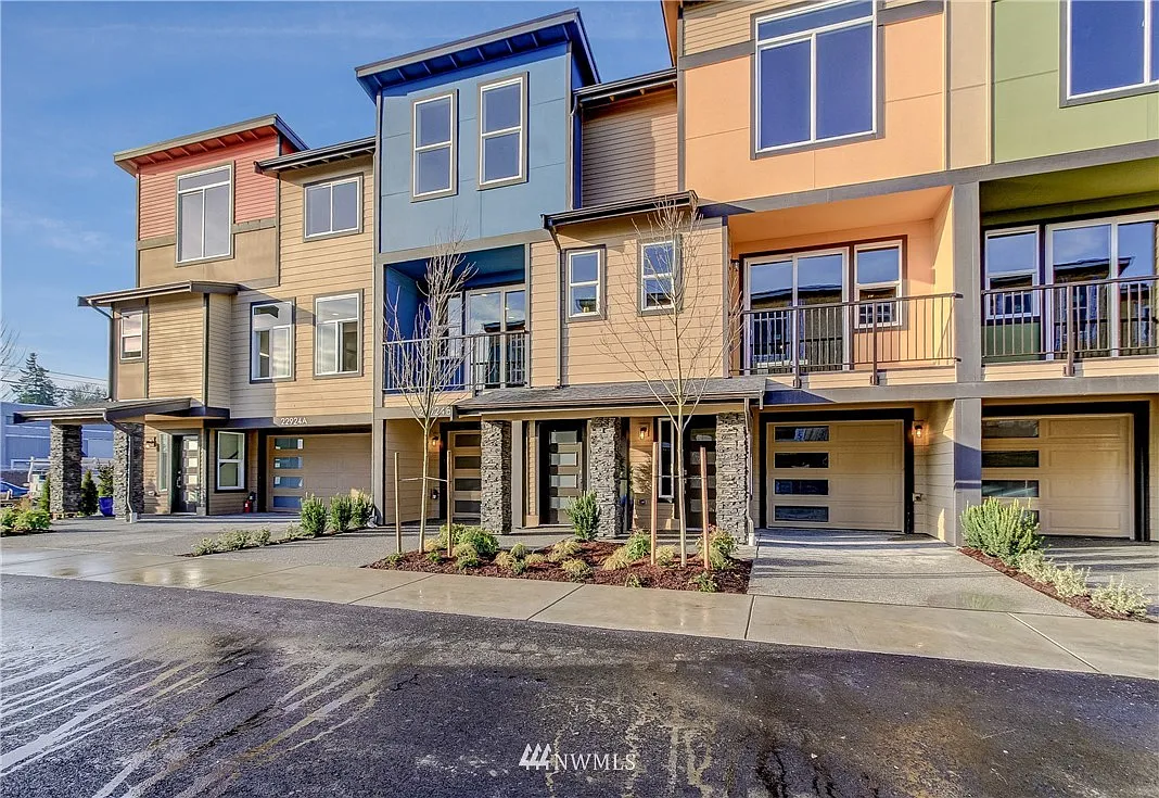 22924 C 79th Lane W #C photo 1