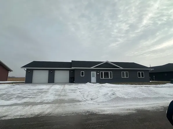 1105 Adams Dr, Milbank, SD 57252