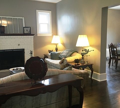 Liv Rm w/Hardwood Flrs