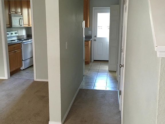 5th image of 12505 98th Avenue Ct SW APT 2