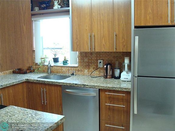3rd image of 5841 NW 61st Ave APT 312