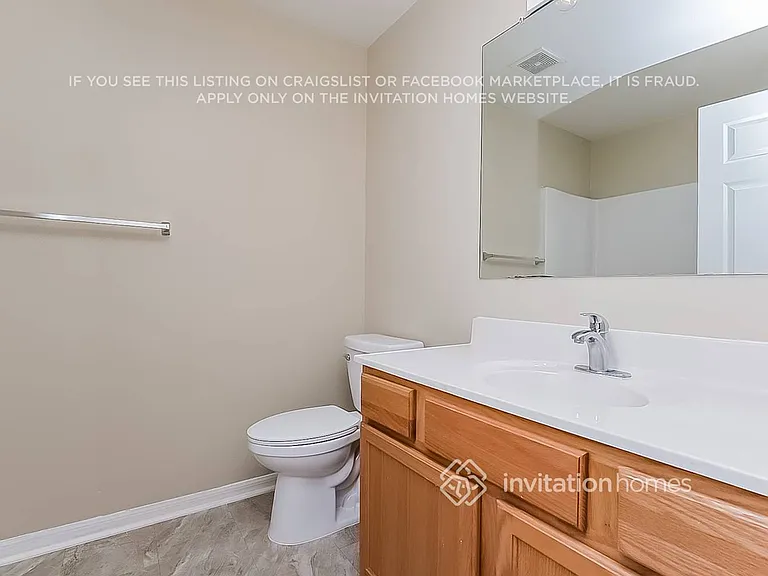 17037 Holmby Ct — Photo 27