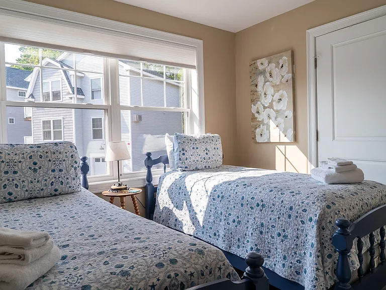 45 Post Rd #11 — Photo 16